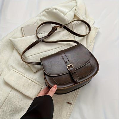 Evelyn™ | Klassischer Faux-Leder Sattel-Rucksack